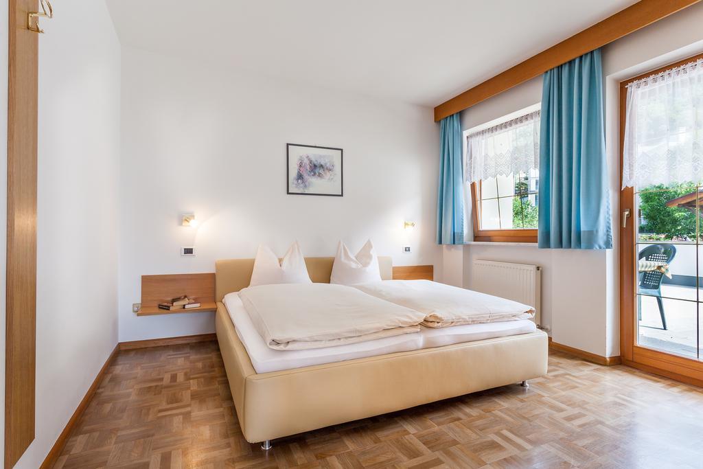 Residence Schnatzhof Schlanders Rum bild